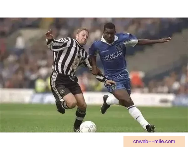 斯特拉斯堡任命前英超名将利亚姆·罗西尼尔执掌新赛季教鞭