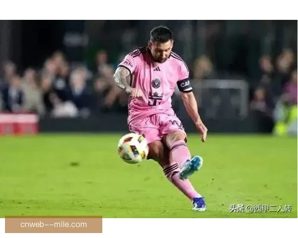 格雷戈里奇精准任意球精彩破门震撼全场瞬间